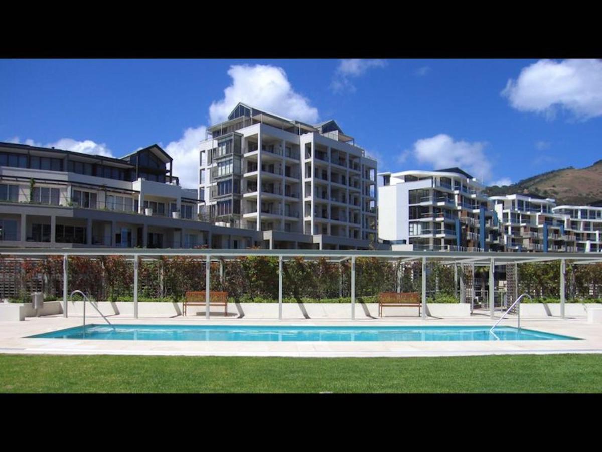 One Bedroom - Fully Equipped Waterfront Based, Va Marina Residential Apartment
