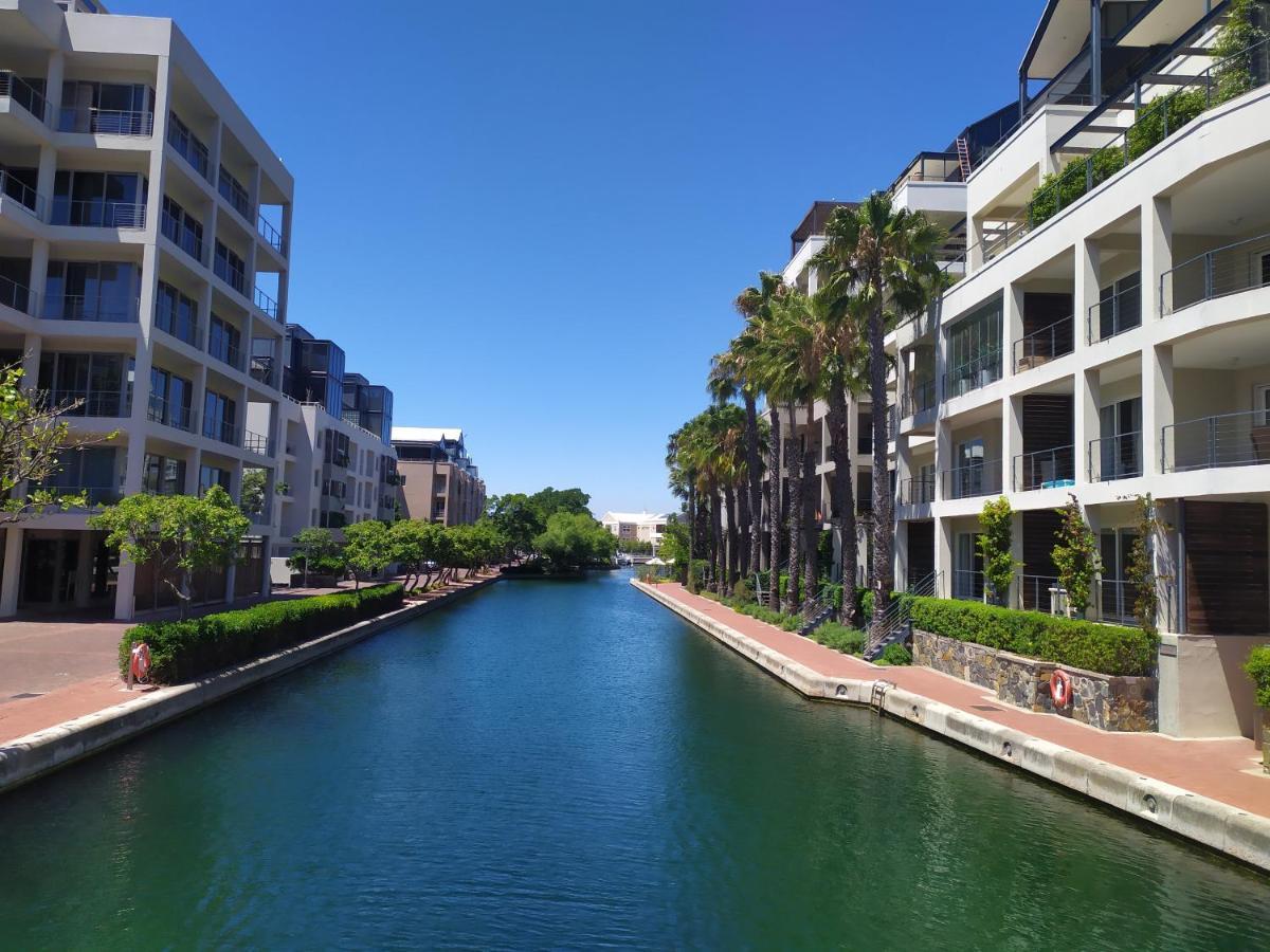 One Bedroom - Fully Equipped Waterfront Based, Va Marina Residential * Cape Town